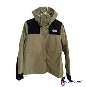 The North Face Women’s Eco Mountain Jacket